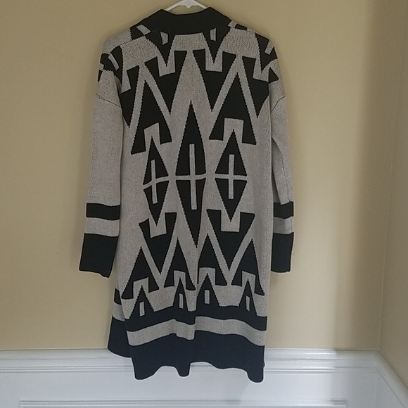 Left on Houston cardigan - Picture 4 of 5